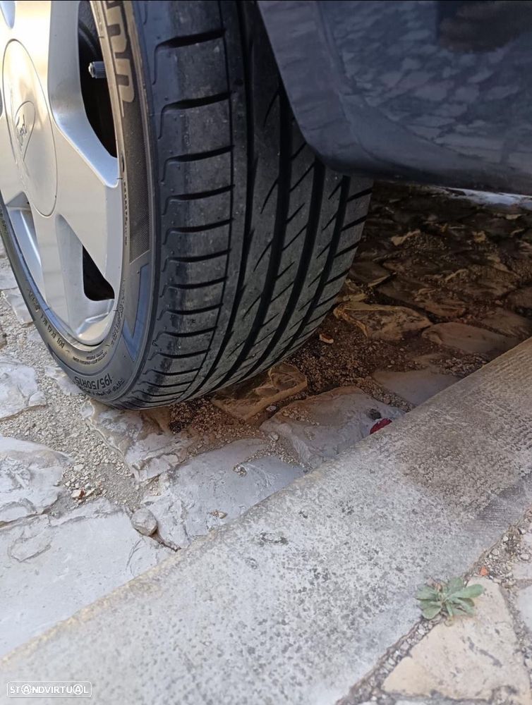 Ford Fiesta 1.4 TDCI Ambiente - 4