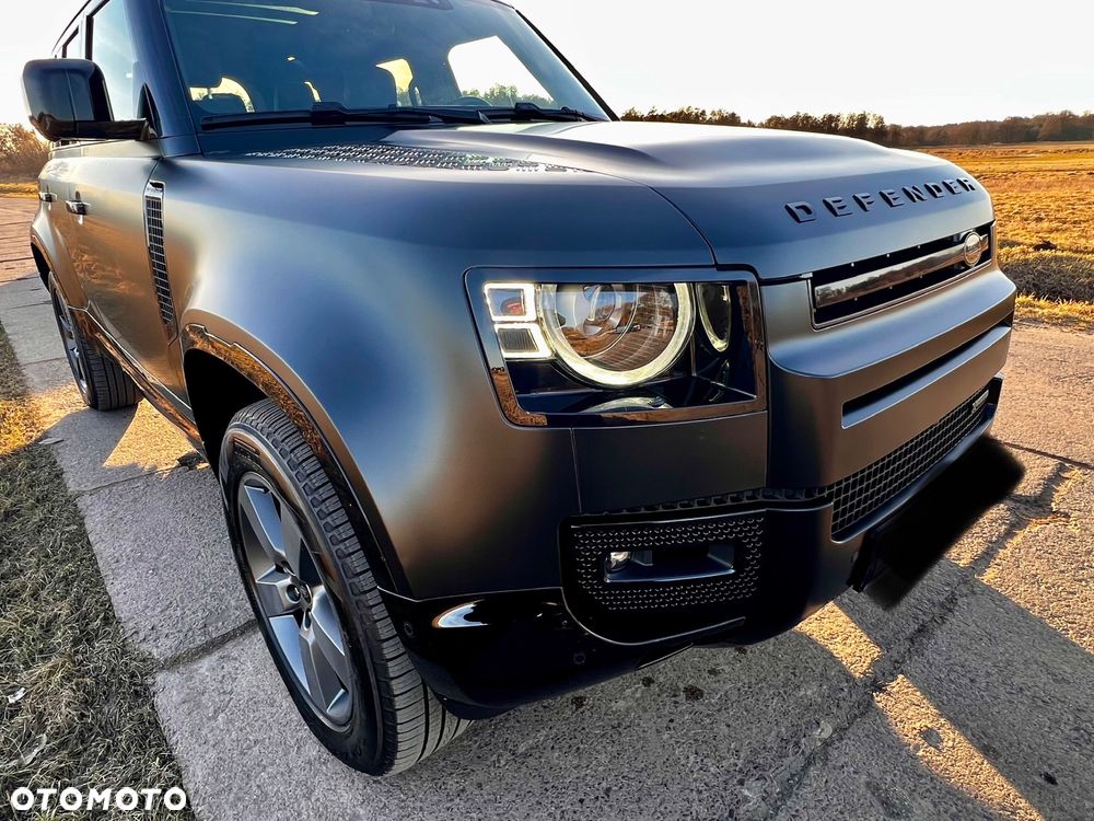 Land Rover Defender - 10