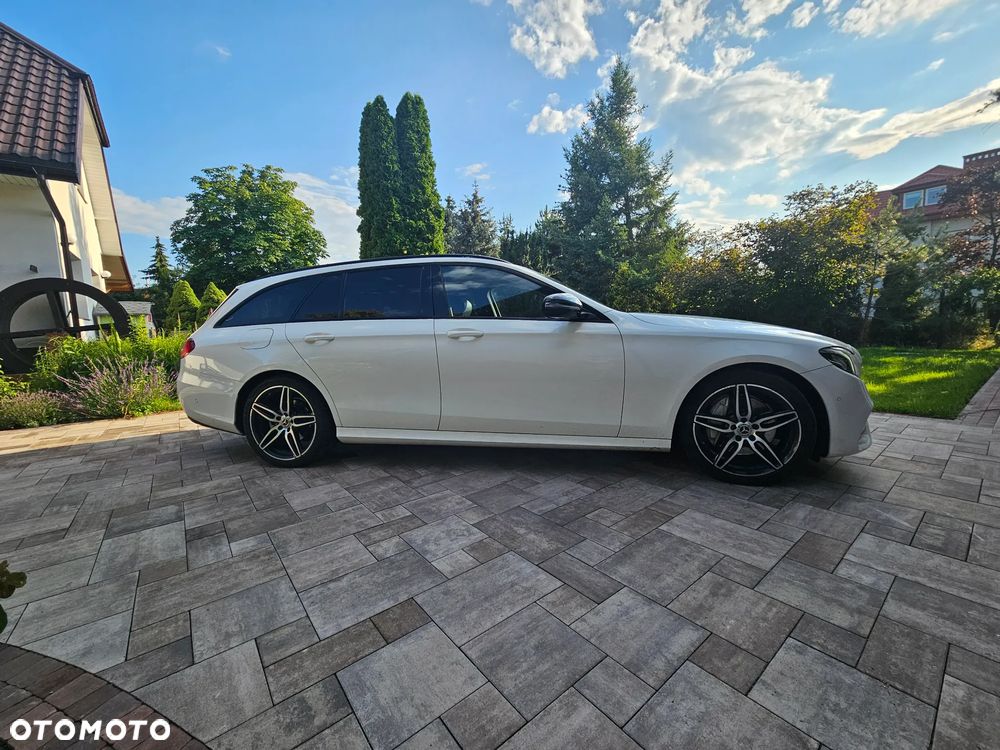 Mercedes-Benz Klasa E 220 d T 9G-TRONIC - 6