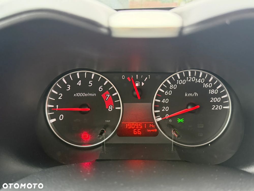 Nissan Note 1.6 Tekna - 12