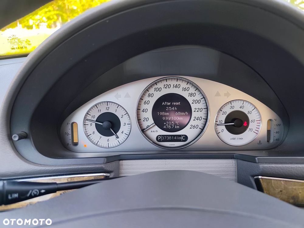 Mercedes-Benz Klasa E 320 T Avantgarde - 12