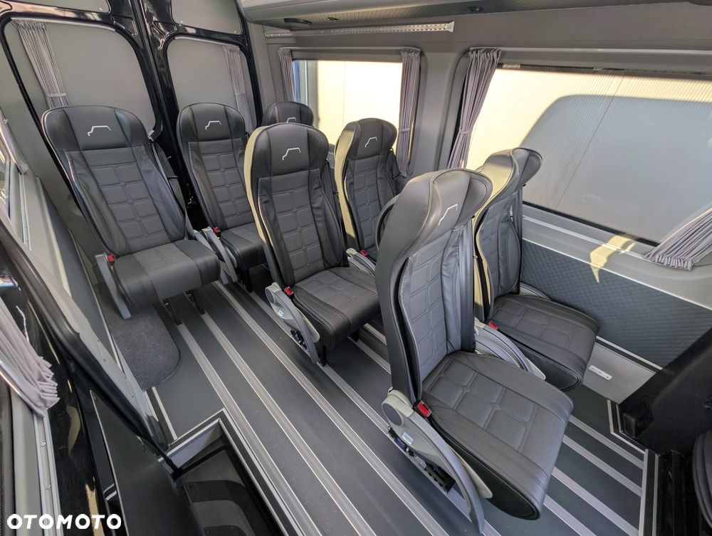 Mercedes-Benz Sprinter - 22