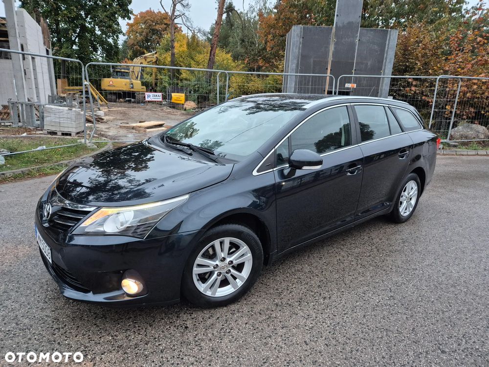 Toyota Avensis 1.8 Luna - 4