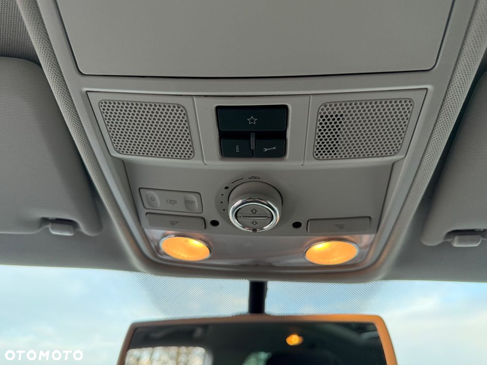 Volkswagen Tiguan 2.0 TDI DPF 4Motion BlueMotion Technology Cup Sport & Style - 22