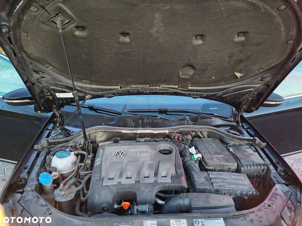 Volkswagen Passat 2.0 Blue TDI SCR Comfortline - 11