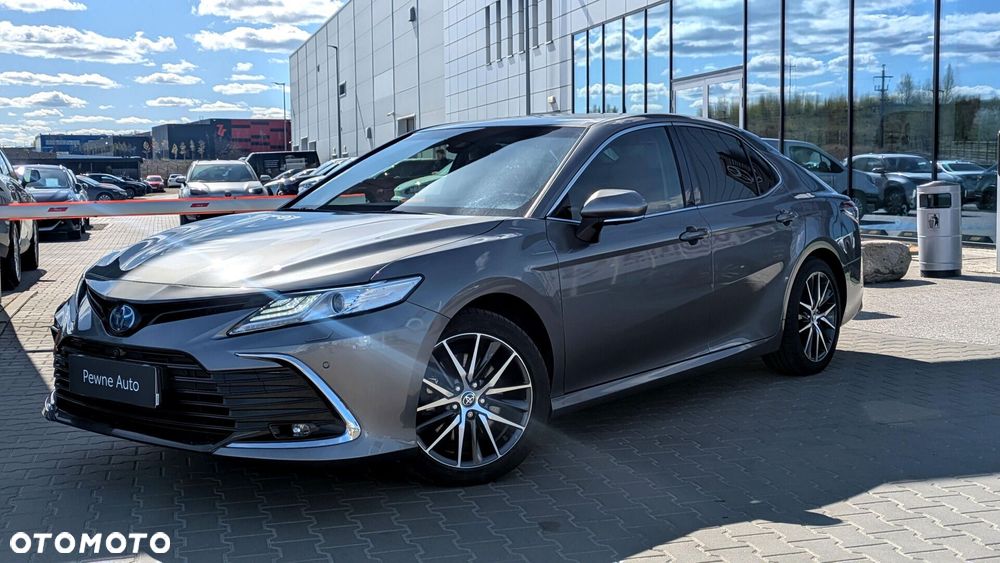 Toyota Camry 2.5 Hybrid Executive CVT - 2