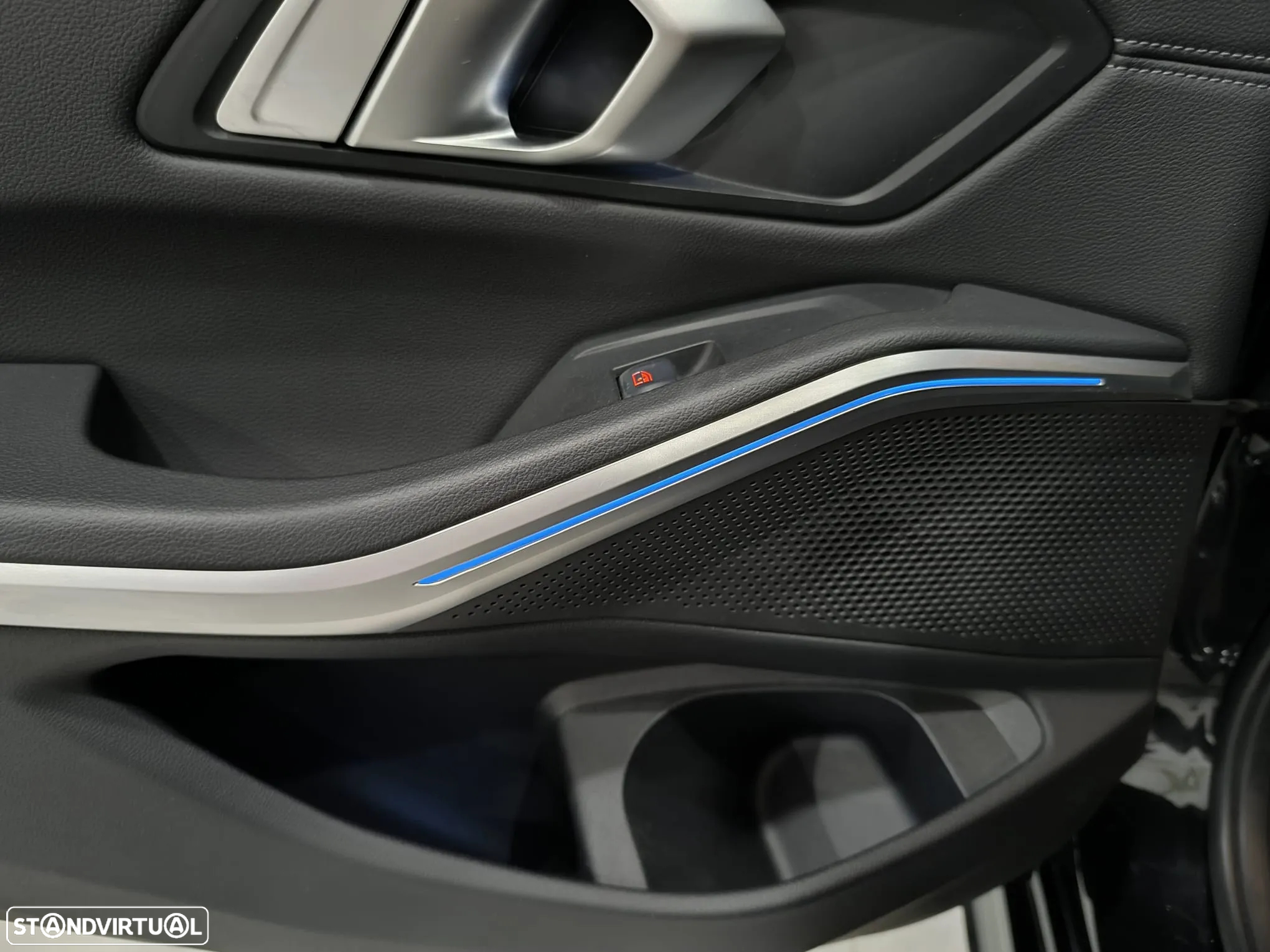 BMW 330 e Pack Desportivo M Auto - 35