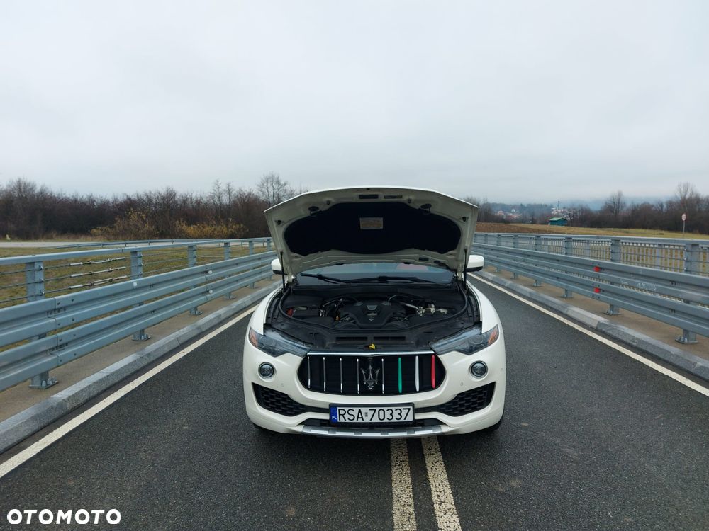 Maserati Levante Q4 GranLusso - 27