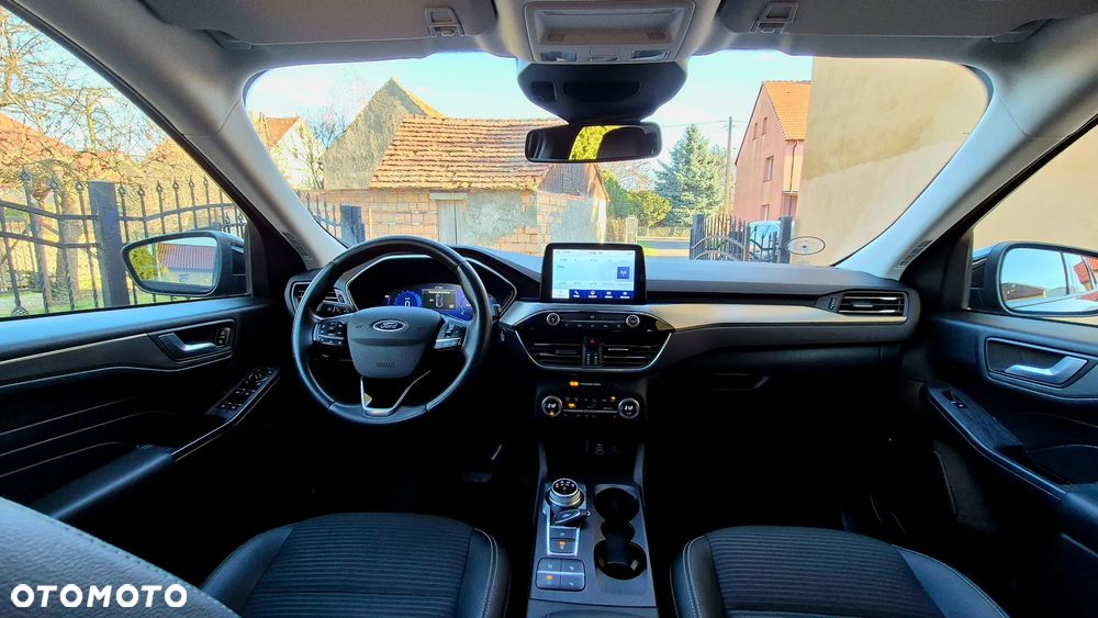 Ford Kuga 2.0 EcoBlue 4x4 TITANIUM X - 24