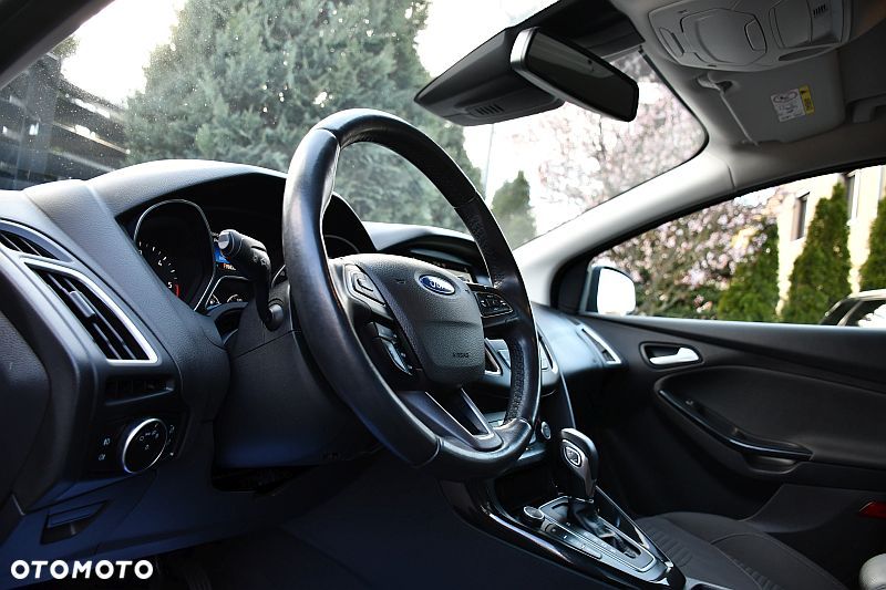 Ford Focus 1.5 EcoBlue Start-Stopp-System TITANIUM DESIGN - 11