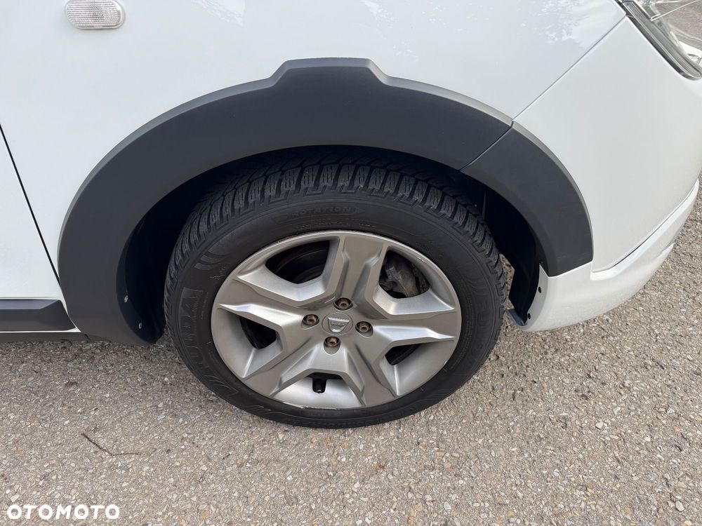 Dacia Lodgy 1.5 Blue dCi Stepway S&S EU6d - 31