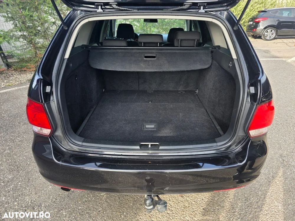 Volkswagen Golf 1.6 TDI BlueMotion Technology Trendline - 12