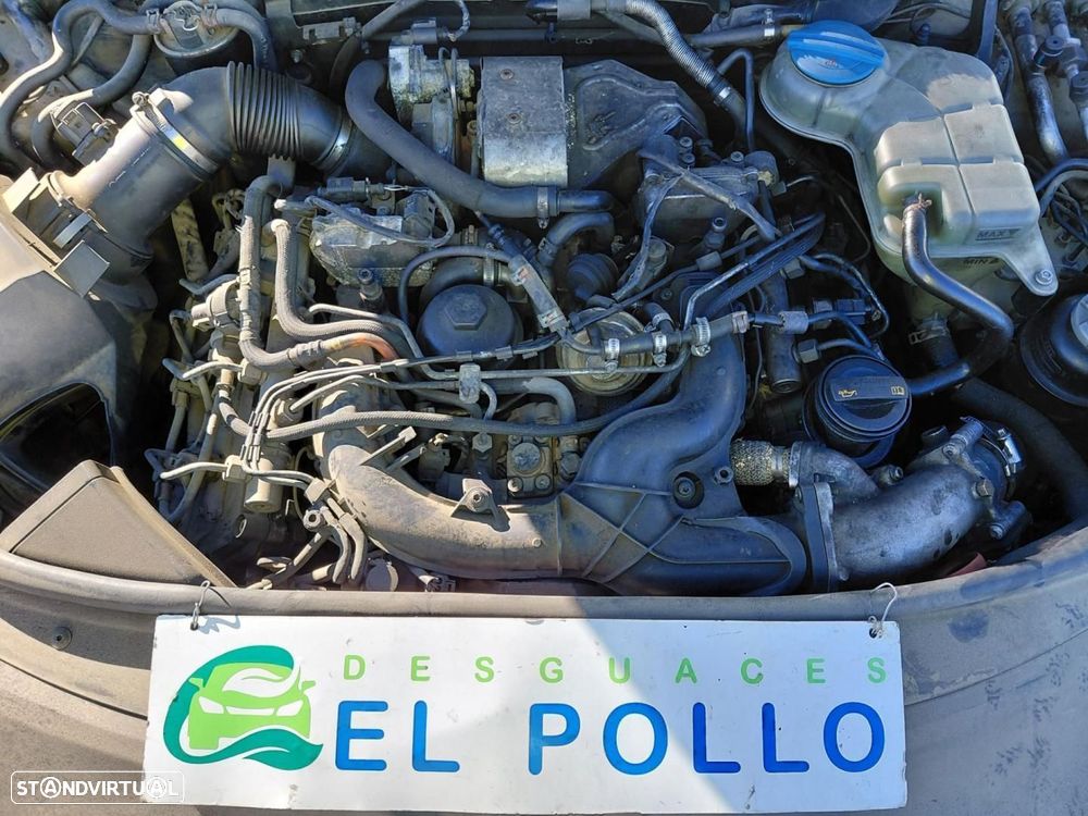 FAROL DIREITO AUDI A6 BERLINA 4F2 - 6