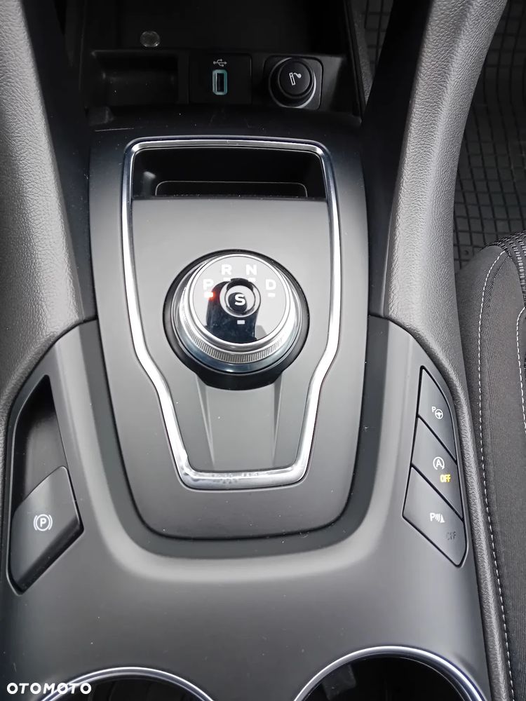 Ford Mondeo 2.0 EcoBlue Titanium - 33