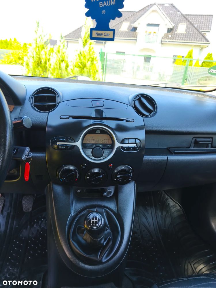 Mazda 2 1.3 Exclusive - 18