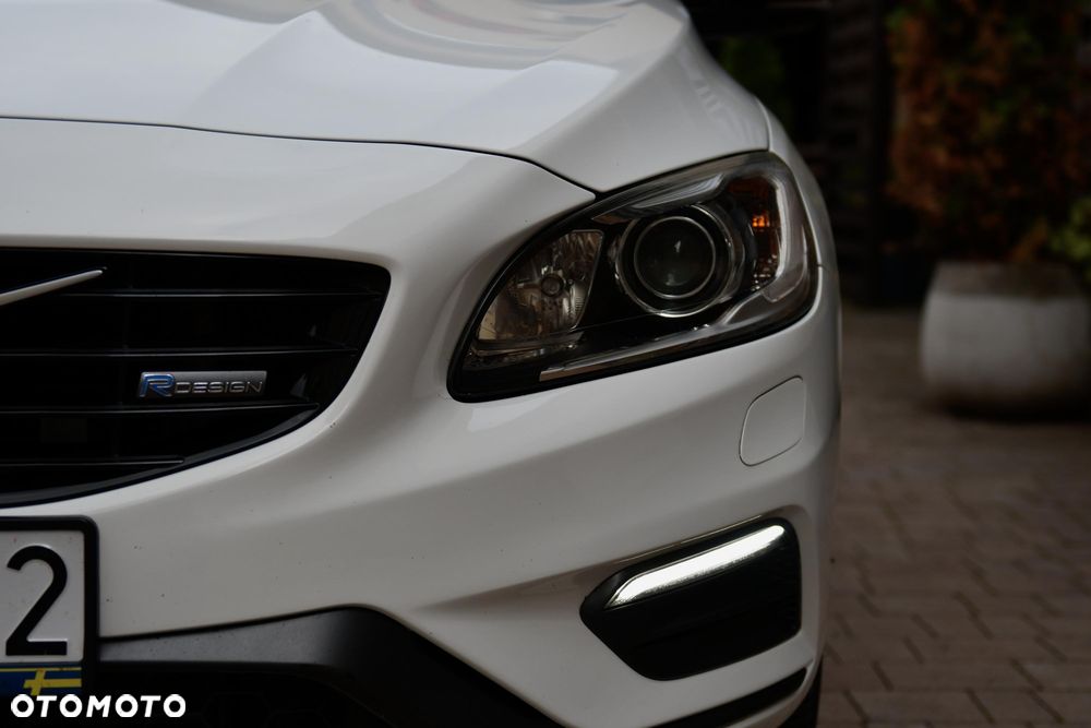 Volvo S60 D3 Drive-E R-Design Momentum - 4