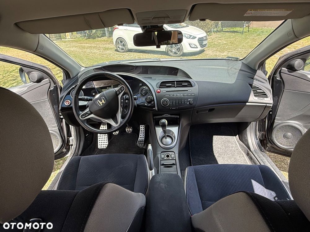 Honda Civic 1.8 Comfort - 8