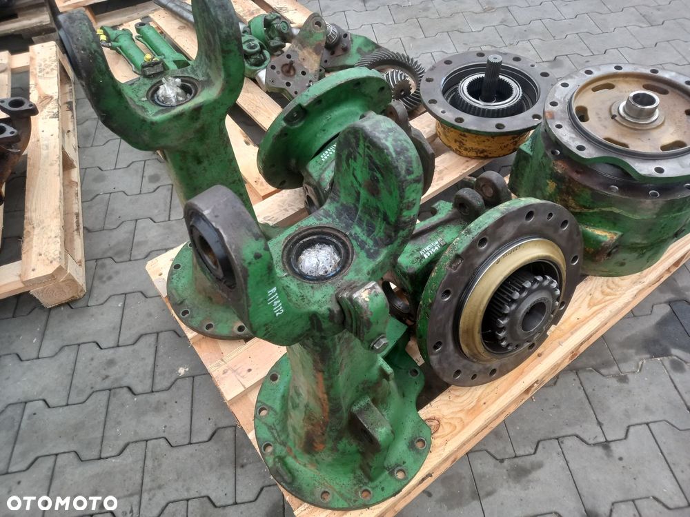 Przednia oś obudowa John Deere 7600 7700 7800 - 1