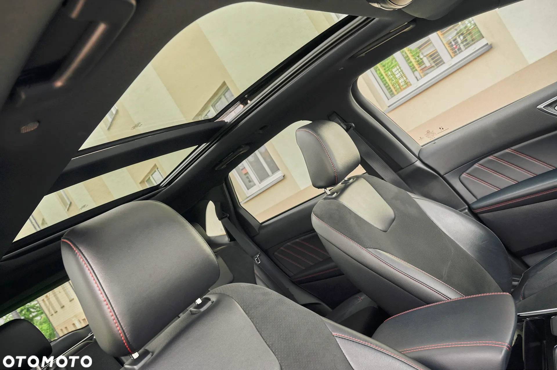 Ford Edge 2.0 EcoBlue Twin-Turbo 4WD ST-Line - 25
