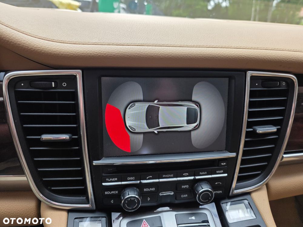 Porsche Panamera 4 PDK Platinum Edition - 21