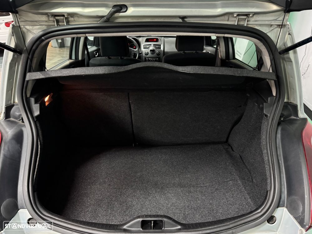 Renault Mégane 1.5 dCi Confort Dynamique - 9