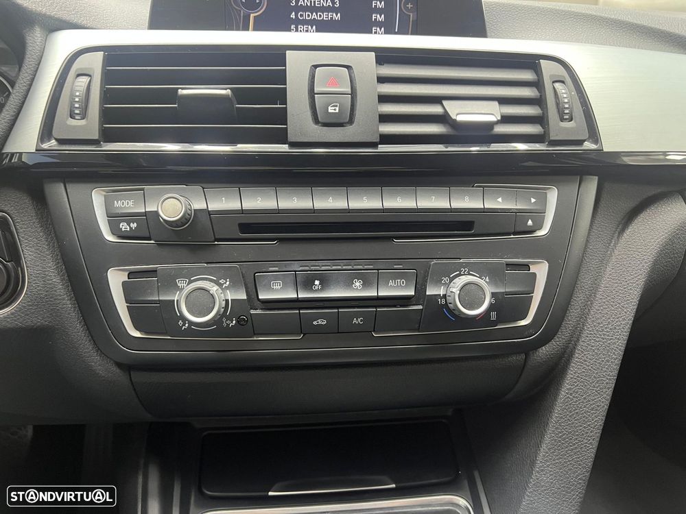 BMW 318 d Touring Navigation Sport Auto - 33