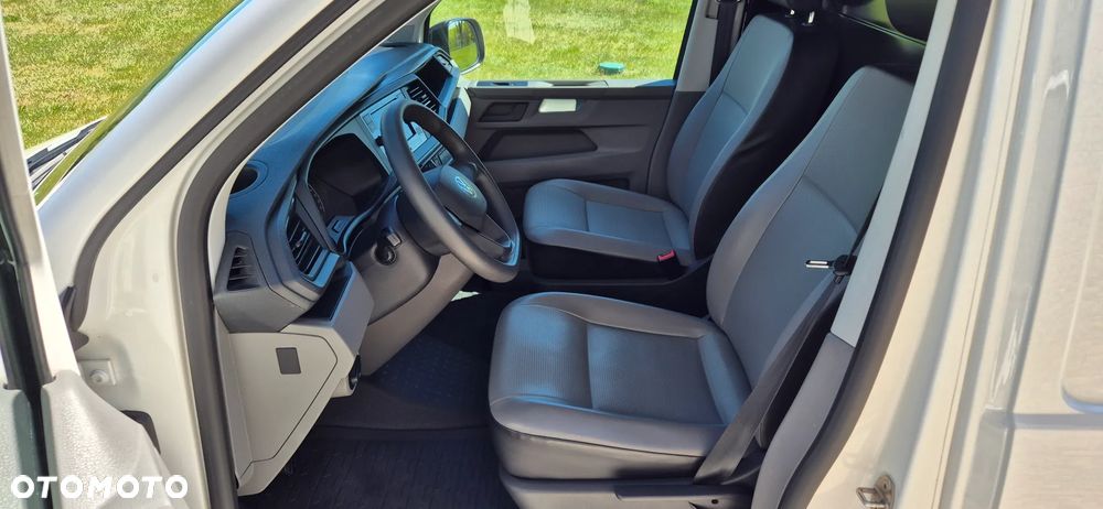 Volkswagen Transporter - 12