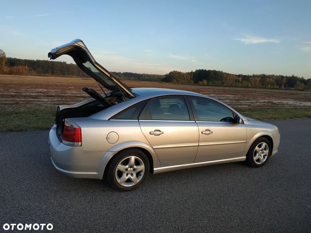 Opel Vectra 1.9 CDTI Cosmo - 8