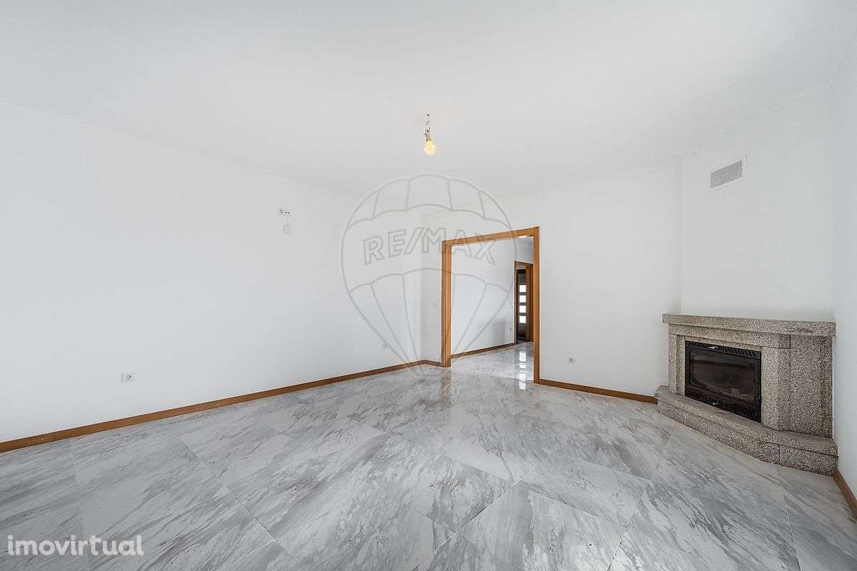 Moradia T2 para venda - Grande imagem: 3/35