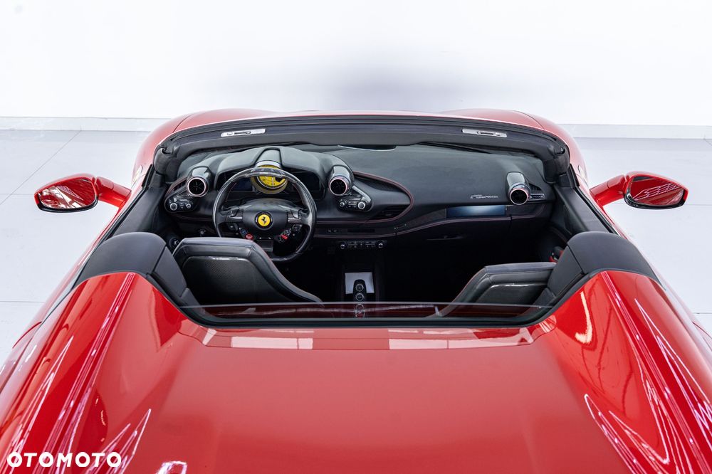 Ferrari F8 Spider 2022