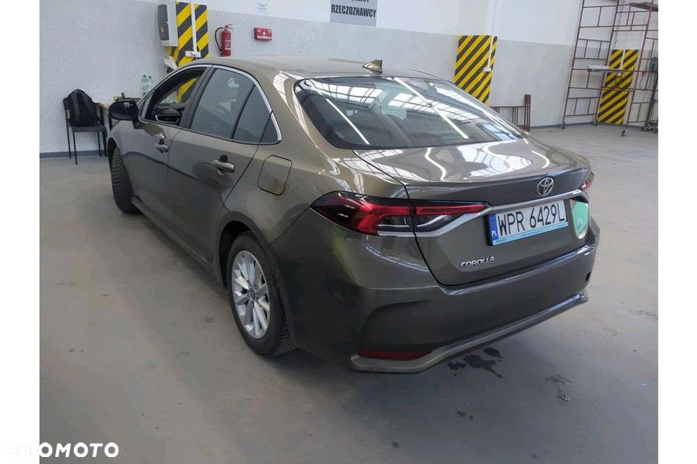Toyota Corolla - 2