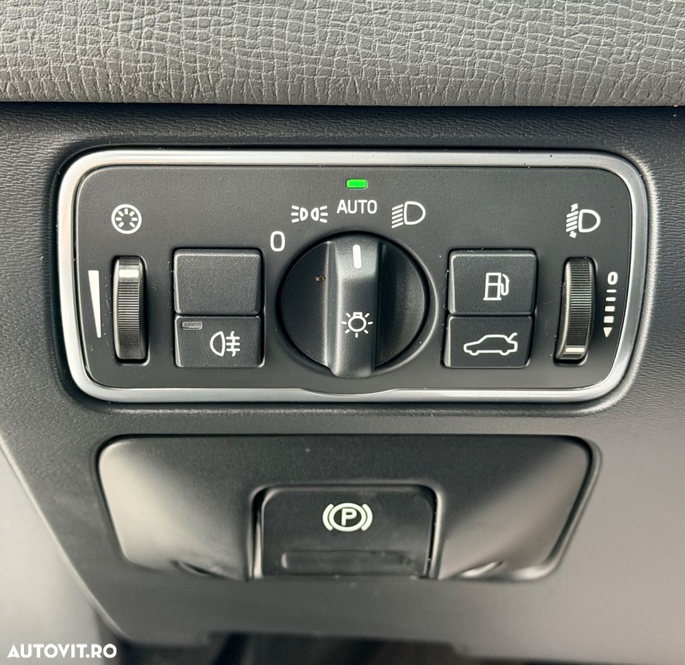 Volvo XC 60 D3 Kinetic - 11