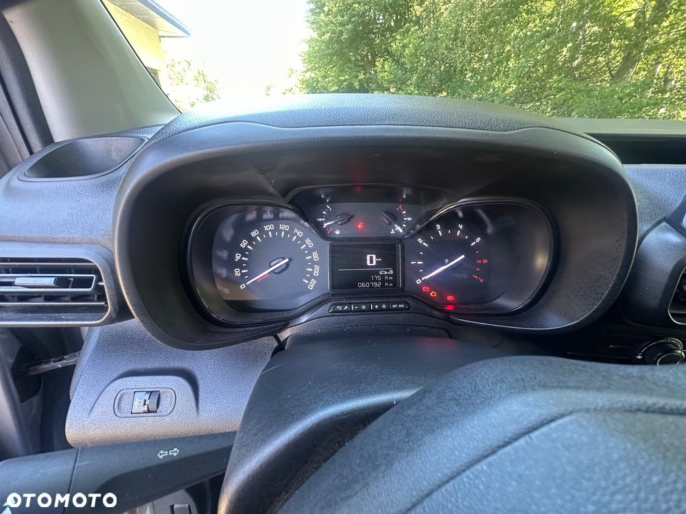 Toyota PROACE CITY LONG - 12