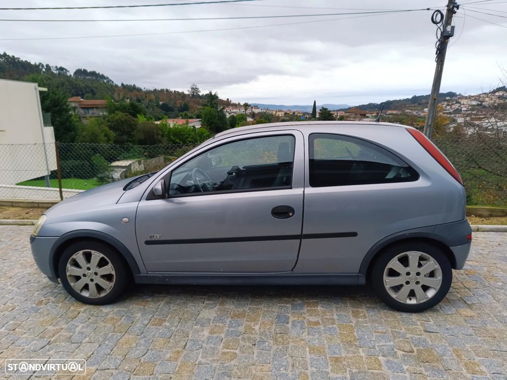 Opel Corsa 1.2 16V Enjoy - 2