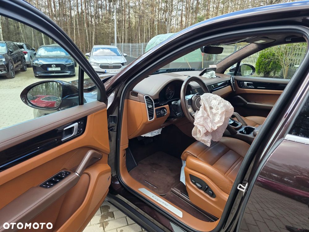 Porsche Cayenne E-Hybrid Platinum Edition - 8