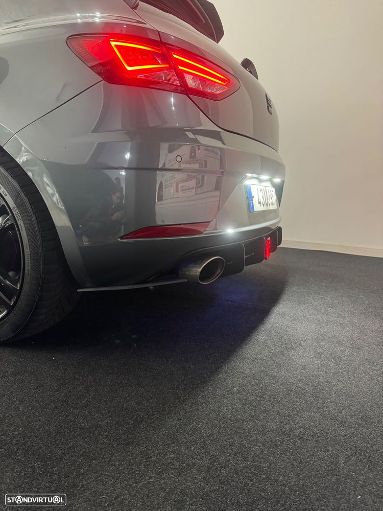 SEAT Leon 1.6 TDI Style Ecomotive - 23