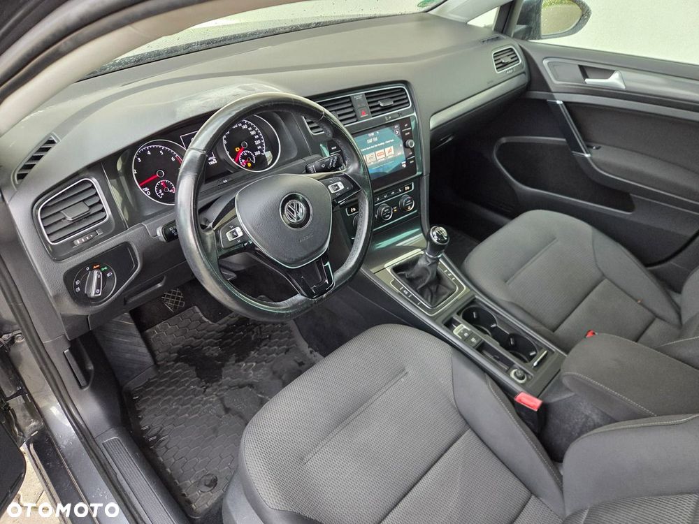 Volkswagen Golf - 7