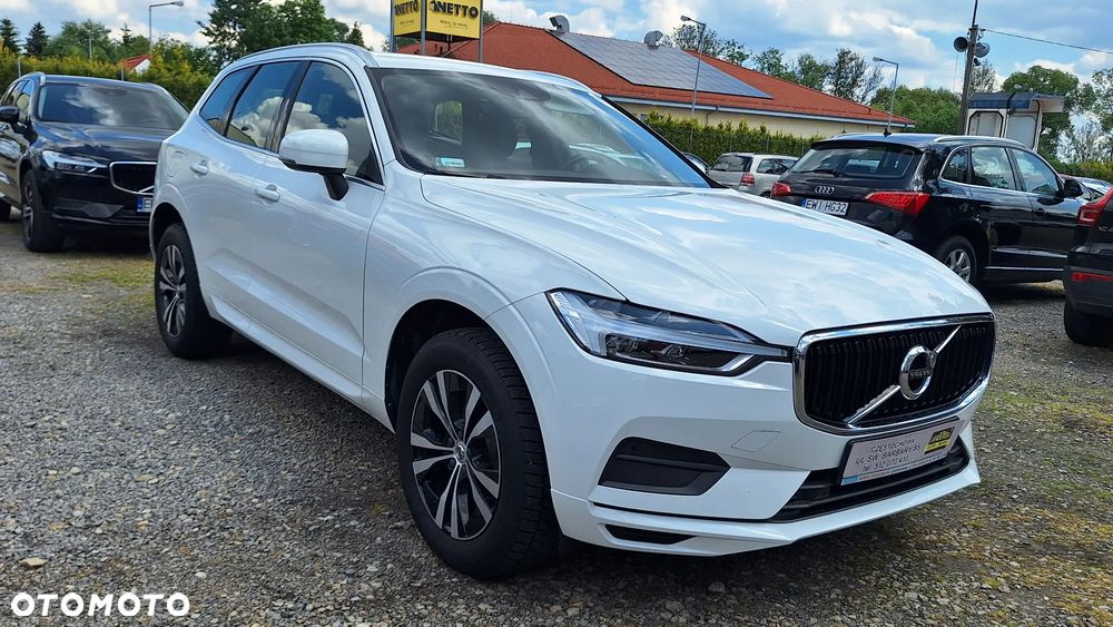 Volvo XC 60 T4 Momentum - 3