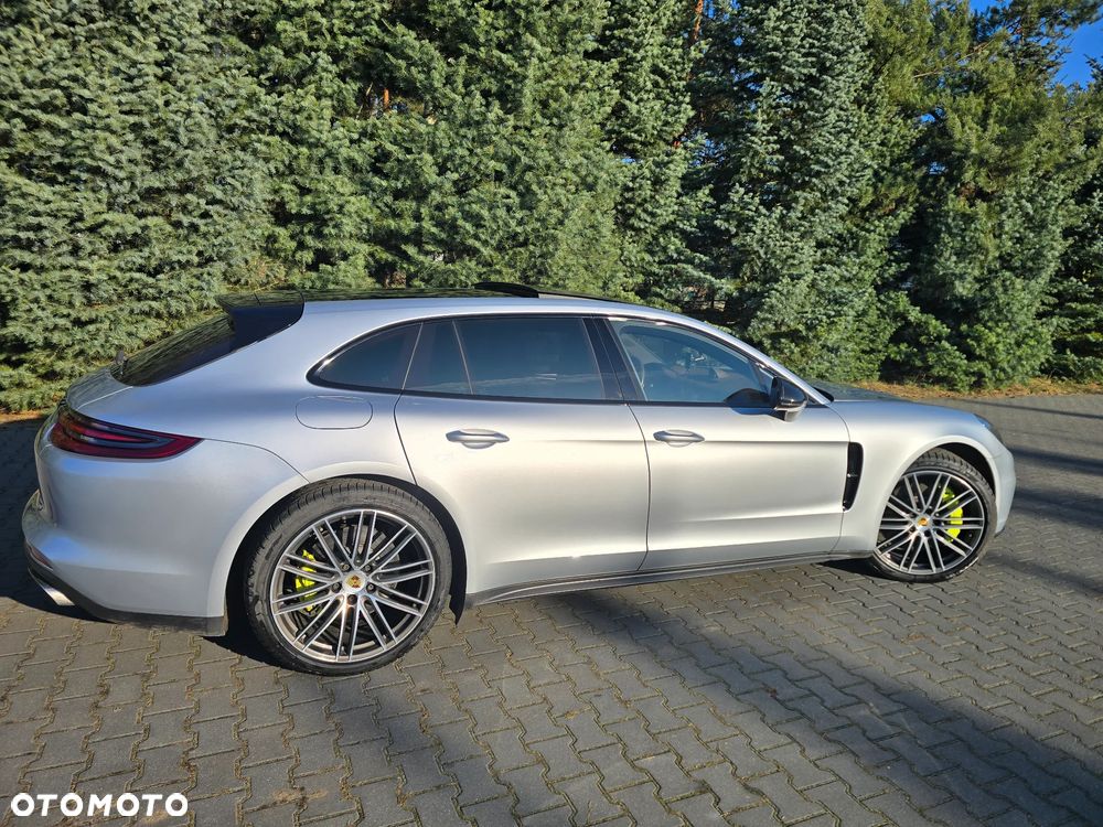 Porsche Panamera 4 - 6