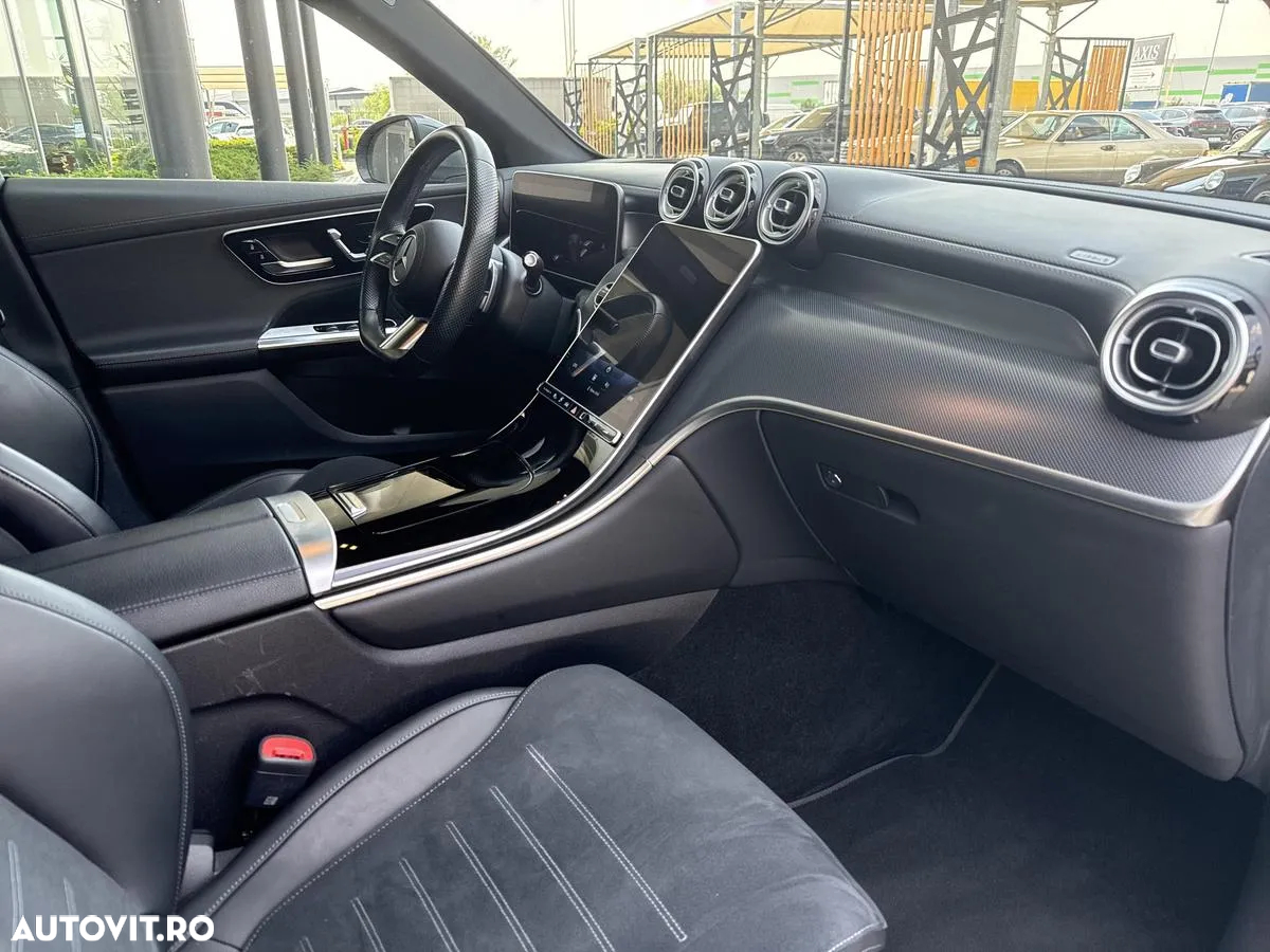 Mercedes-Benz GLC 300 de 4Matic 9G-TRONIC AMG Line Advanced - 17