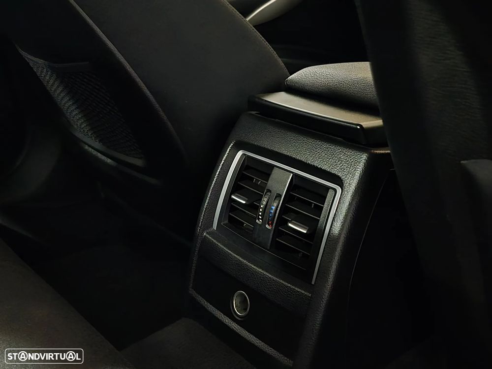 BMW 330 e iPerformance Advantage - 30