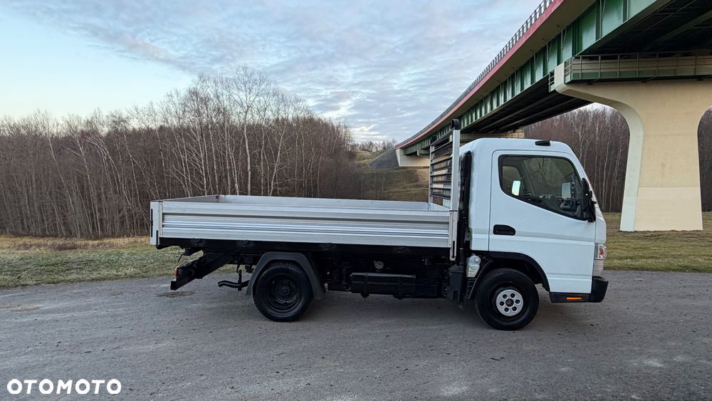 Mitsubishi Fuso - 7
