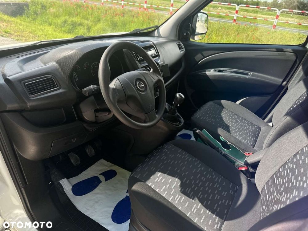 Opel Combo - 19