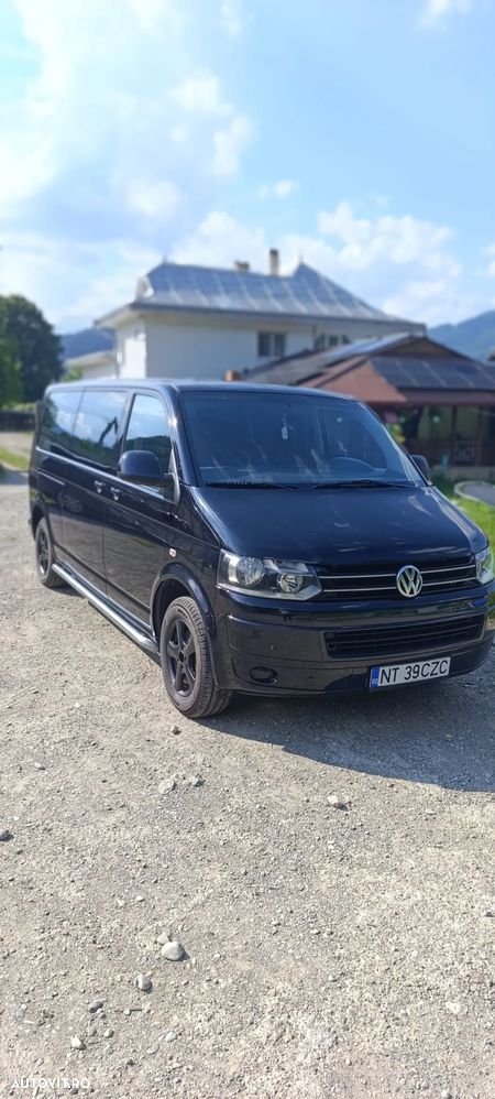 Volkswagen Caravelle - 1