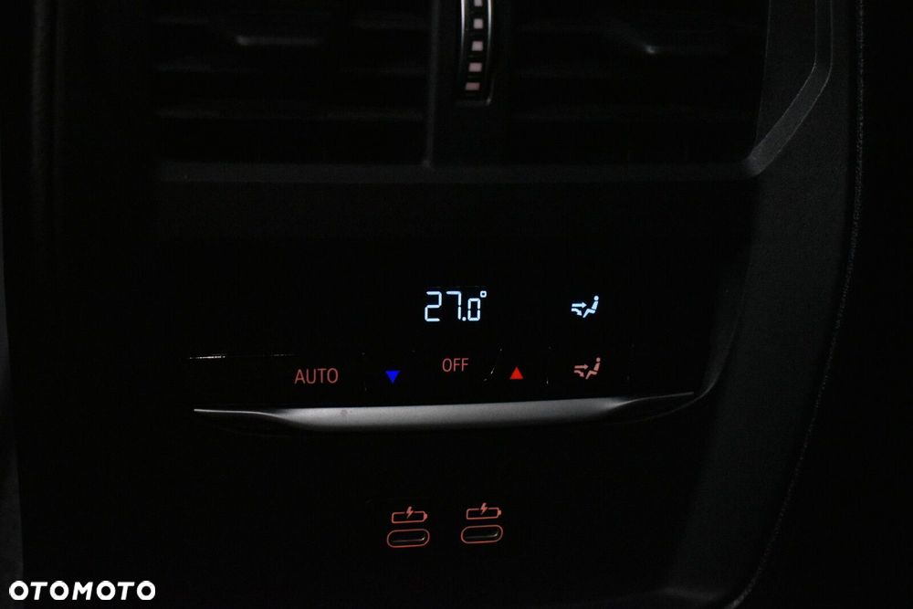 BMW Seria 3 320d xDrive M Sport sport - 22