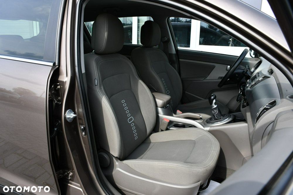 Kia Sportage 1.7 CRDI 2WD Attract - 24