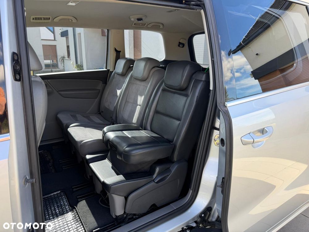 Volkswagen Sharan 2.0 TDI Highline DSG - 9
