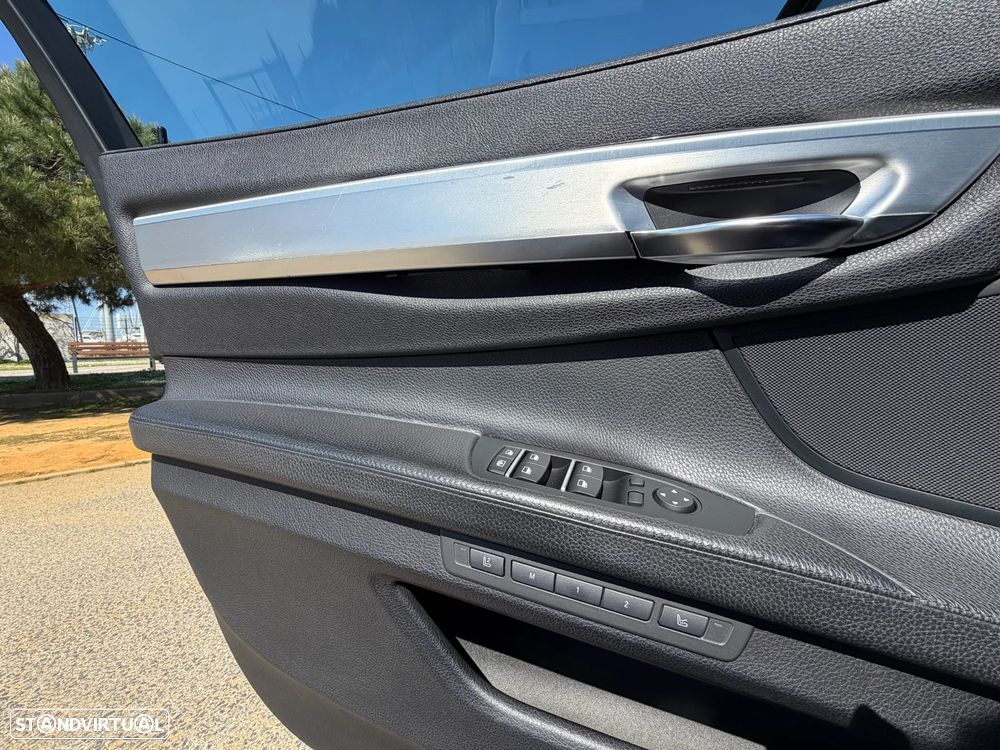 BMW 740 d Pack M - 42