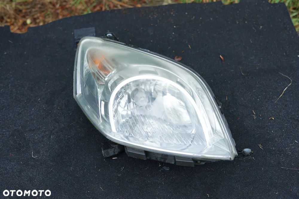 Lampa przód przednia prawa Citroen Nemo Anglik