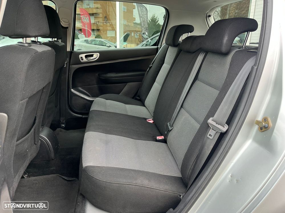 Peugeot 307 1.6 HDi Executive - 11